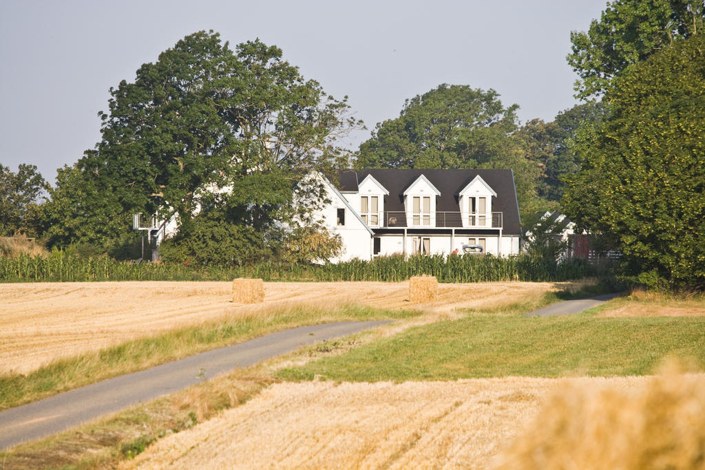 Quistgaarden Bed & Breakfast Spjellerup Екстер'єр фото